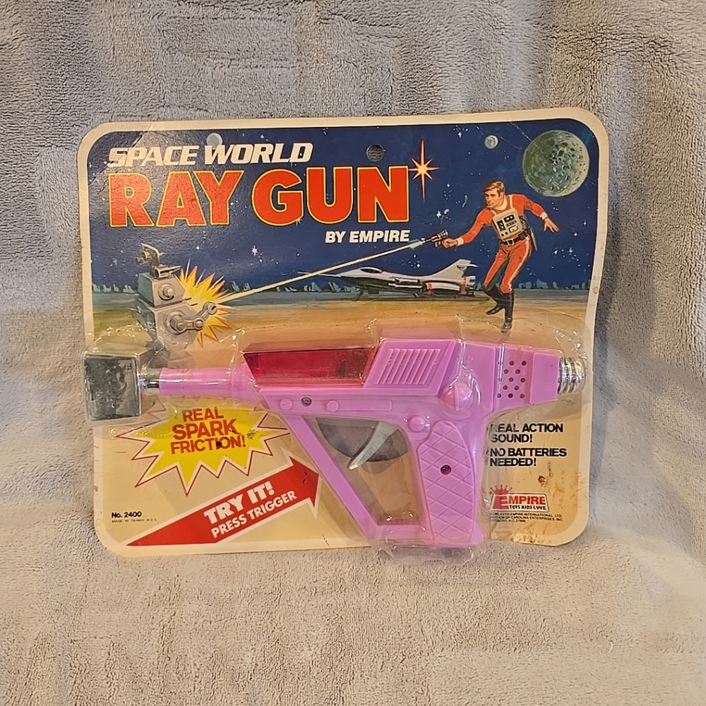 Vintage Space World Ray Gun‎ By Empire NIB WORKS
